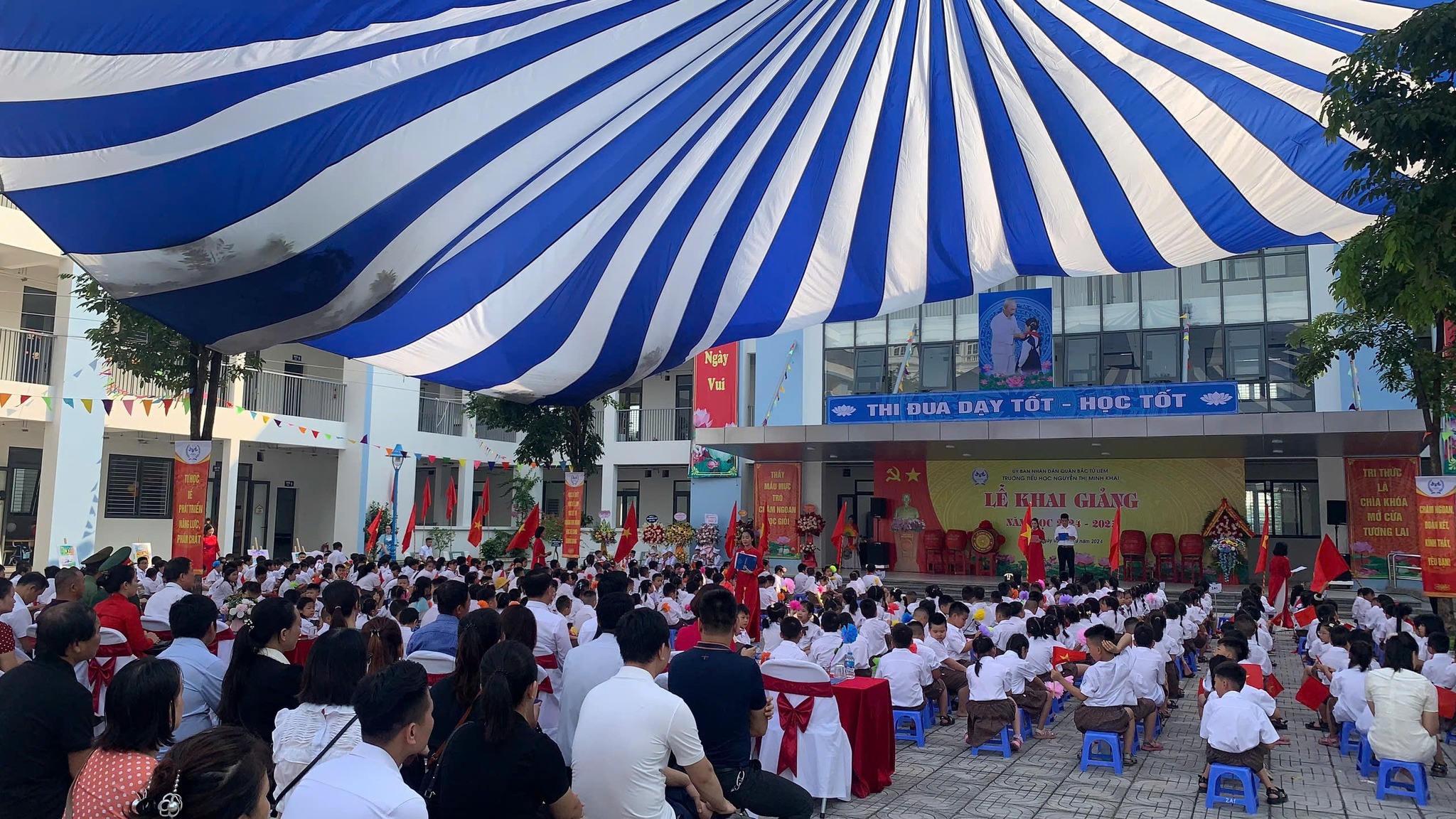 Avenue-garden-truong-tieu-học-nguyen-thi-minh-khai (3)